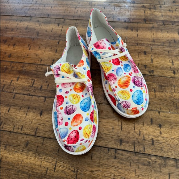 Emmeline's Fashion Easter Eggs Printed Square Toe Slip On Canvas Flats Shoes - Picture 3 of 14